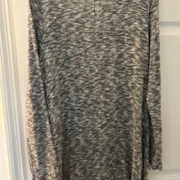 Mudd Handkerchief Hem Pullover Sweater - Picture 3 of 3